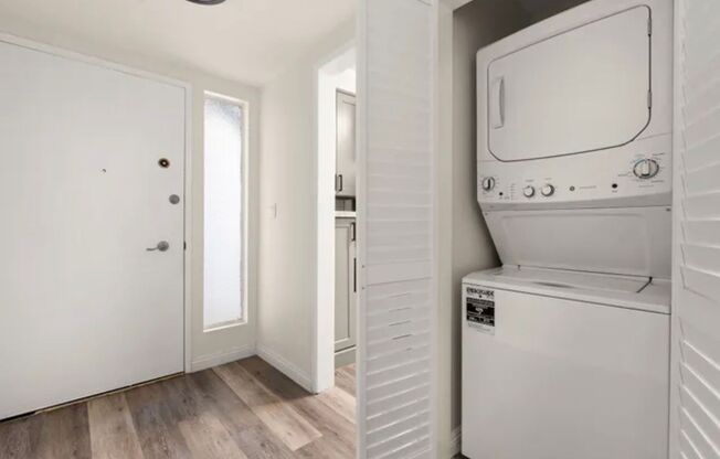 2 beds, 2 baths, 1,411 sqft, $3,395, Unit 15