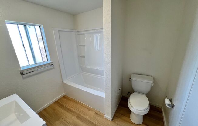 B- 6-Unit  9532-9536 1/2 Cedar Street.