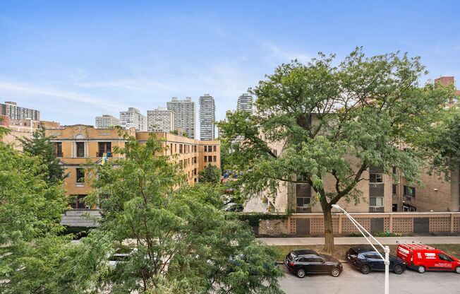 Studio, 1 bath, 308 sqft, $1,550, Unit 303