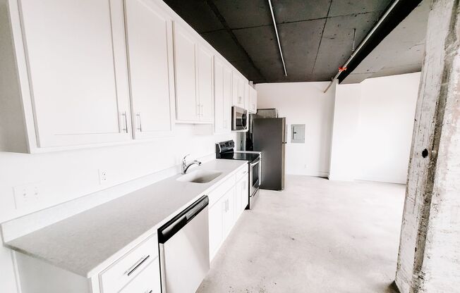 Studio, 1 bath, 480 sqft, $1,015, Unit D505