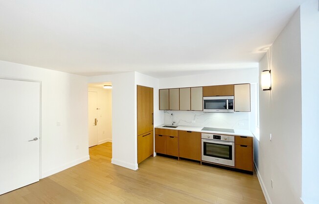 1 bed, 1 bath, 594 sqft, $4,963, Unit 1212