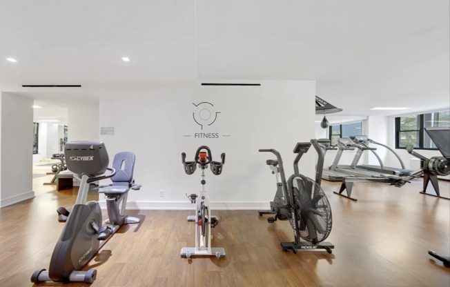 1 bed, 1 bath, 778 sqft, $5,999, Unit 14H