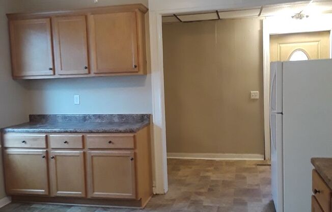 2 beds, 1 bath, 1,050 sqft, $1,125