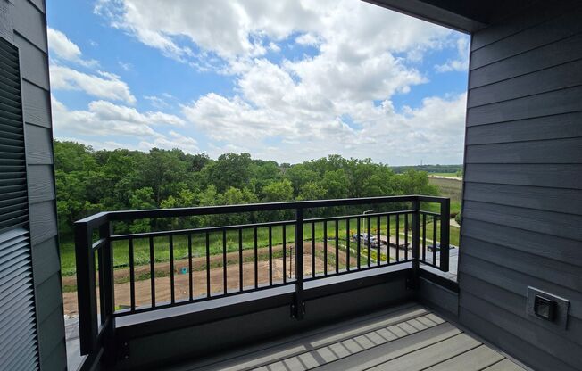1 bed, 1 bath, 925 sqft, $2,060, Unit 8421-239