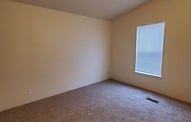3 beds, 2 baths, 1,344 sqft, $2,195, Unit 31811-53
