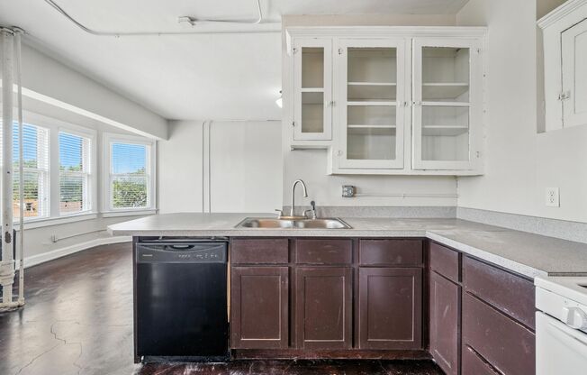 1 bed, 2 baths, 962 sqft, $1,159, Unit 405