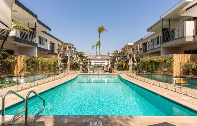 2 beds, 2 baths, 949 sqft, $3,375, Unit 21