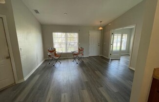 2036 GLORIA CIR