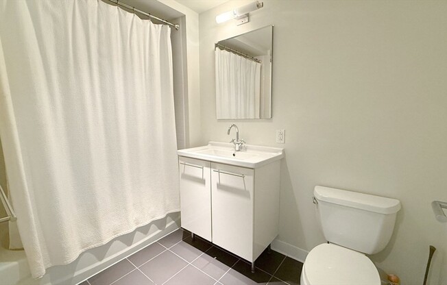 1 bed, 1.5 baths, 948 sqft, $3,800, Unit 127