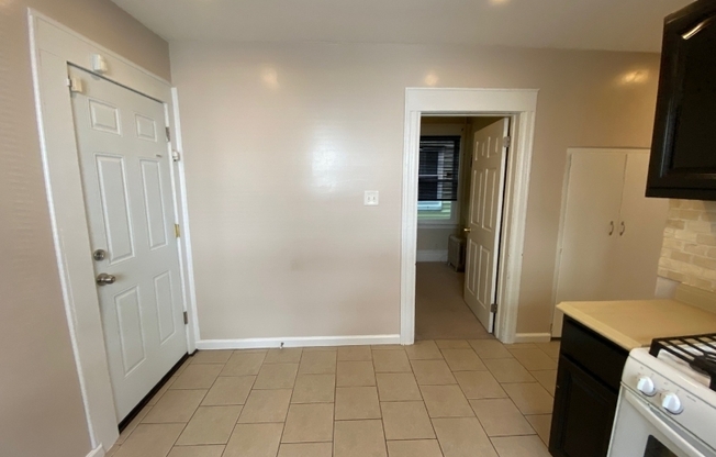 48 Hazelwood Ave