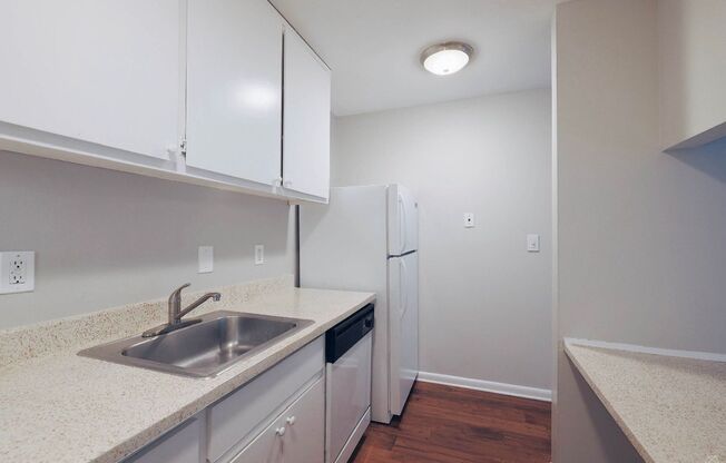 1 bed, 1 bath, 672 sqft, $1,175, Unit 2010-12