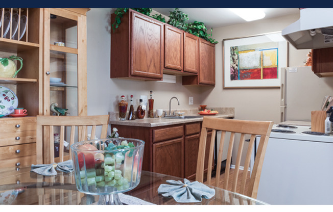 Round Hill Apartments