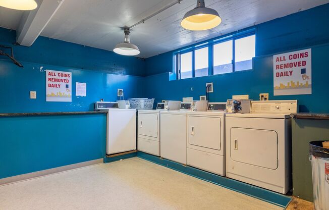 Studio, 1 bath, 282 sqft, $1,225, Unit Mayfair - 37