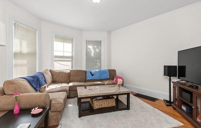 23 BENTLEY ST