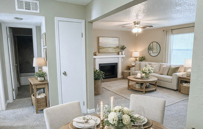 2 beds, 1 bath, 882 sqft, $1,025, Unit 9418B