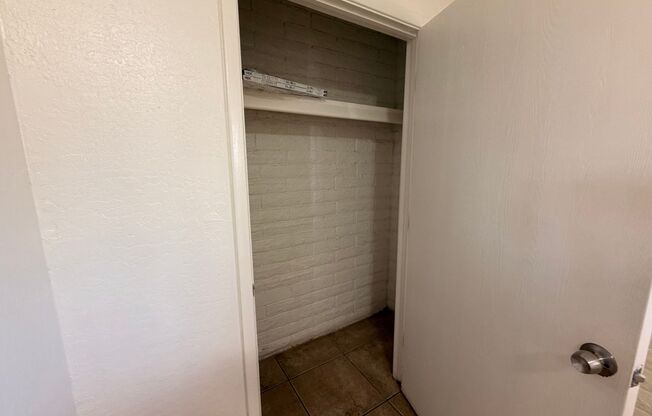 1 bed, 1 bath, 570 sqft, $899, Unit 16621-51