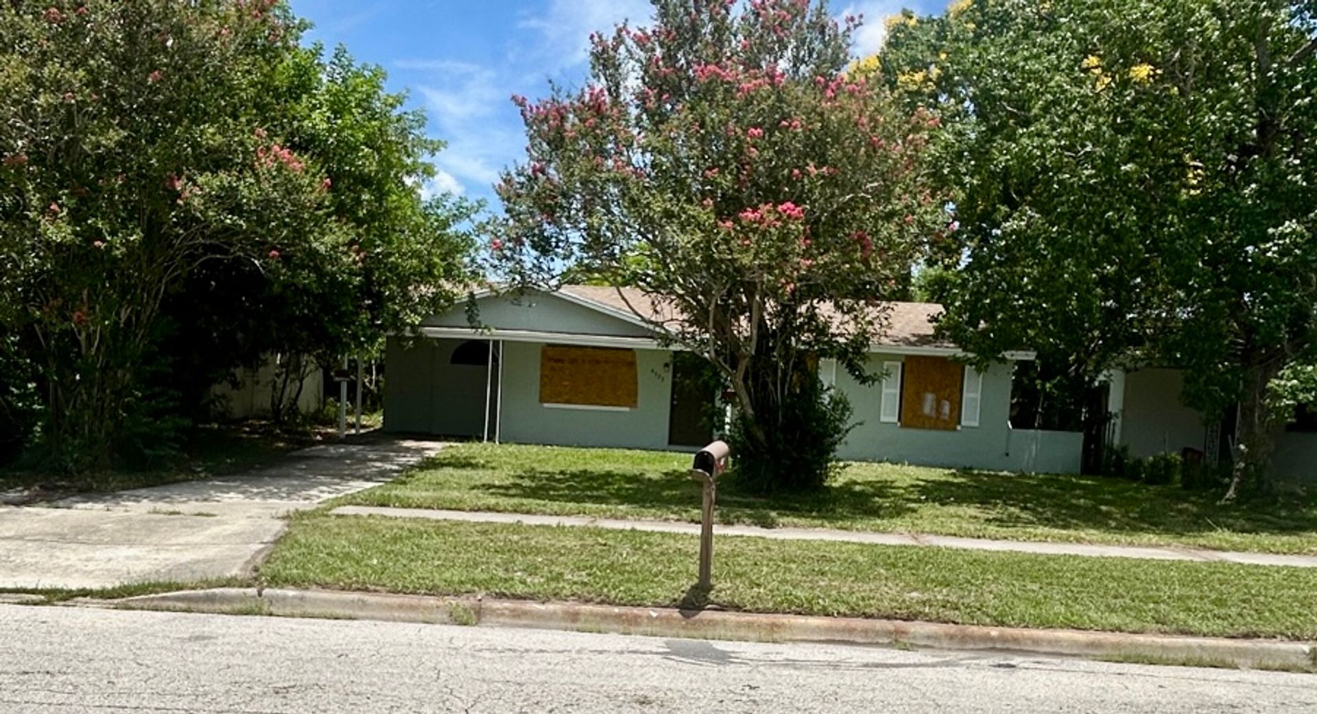 Charming 3 Bedroom Home in the Heart of Orlando!