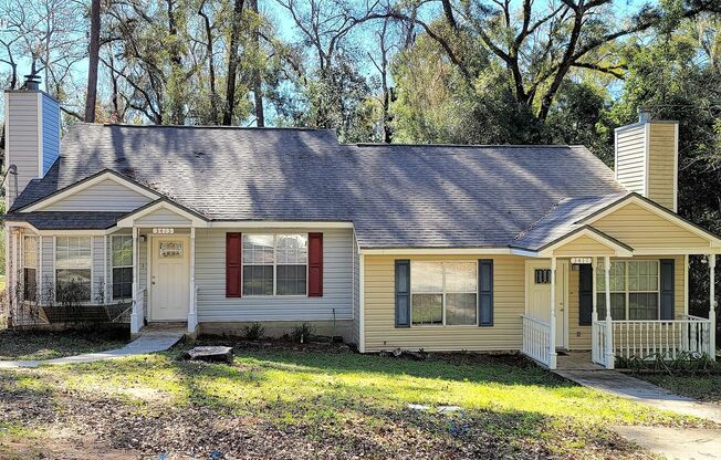 2 bedroom duplex available for a move in September 2024, wood floors, fireplace & beck deck $1450 per month