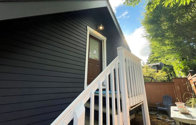 Furnished ADU in Multnomah Village on Quiet Street