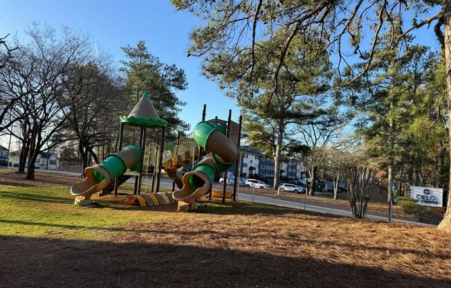 1 bed, 1 bath, 715 sqft, $1,000, Unit 6960-101