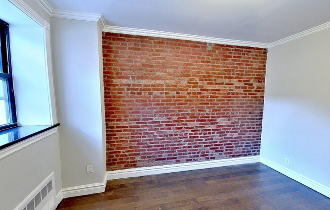 939 2 AVE