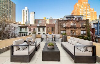 237 E 31 ST
