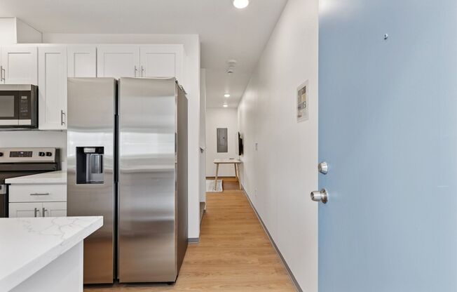 Brand-new 6B3B Townhouse near UW starts from $799/room.