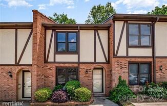 463 Camrose Circle