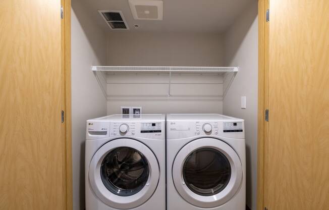 In unit washer and dryer. *Appliances may vary.