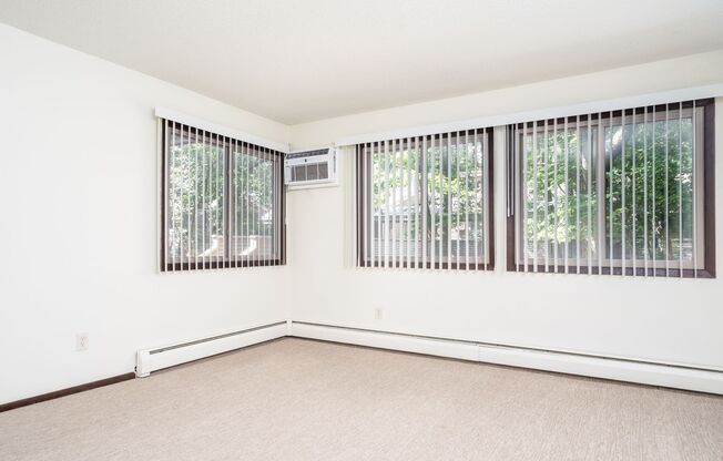 2 beds, 1 bath, 996 sqft, $1,495, Unit 351-A