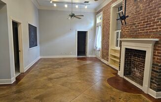 1 bed, 1 bath, 1,100 sqft, $1,950, Unit 601 Saint Joseph Street
