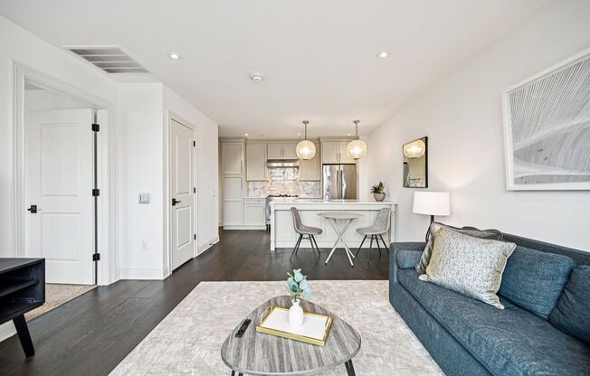 1 bed, 1 bath, 686 sqft, $1,995, Unit 503W