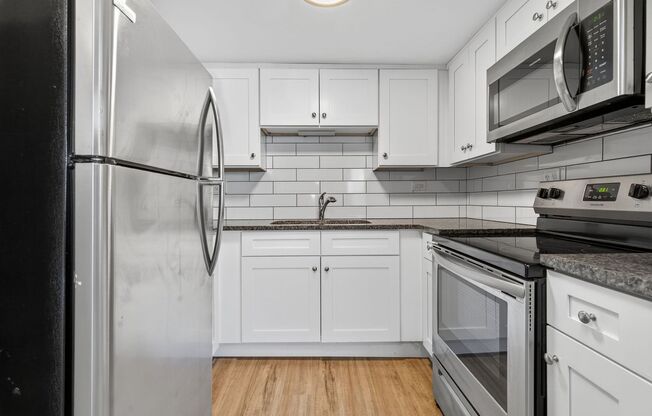 315-329 Kimbell Apartments