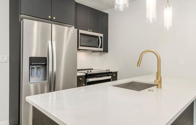 1 bed, 1 bath, 650 sqft, $1,775, Unit 405