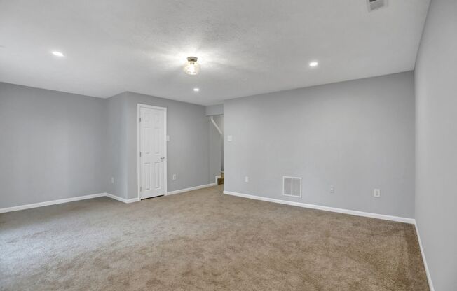 Charming End Of Group Townhome for Rent