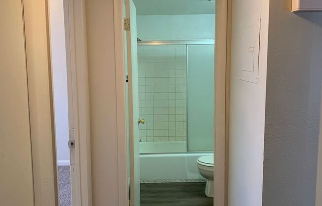 2 beds, 1 bath, $1,245, Unit Unit A2