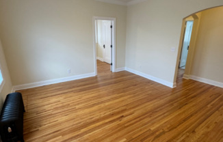 145 CHATSWORTH ST S