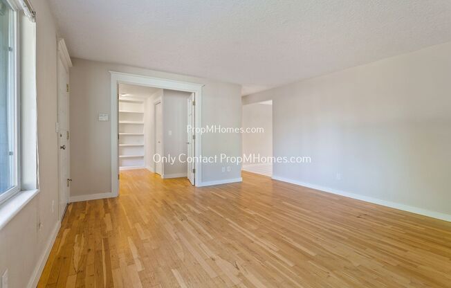 2 beds, 1 bath, $2,499