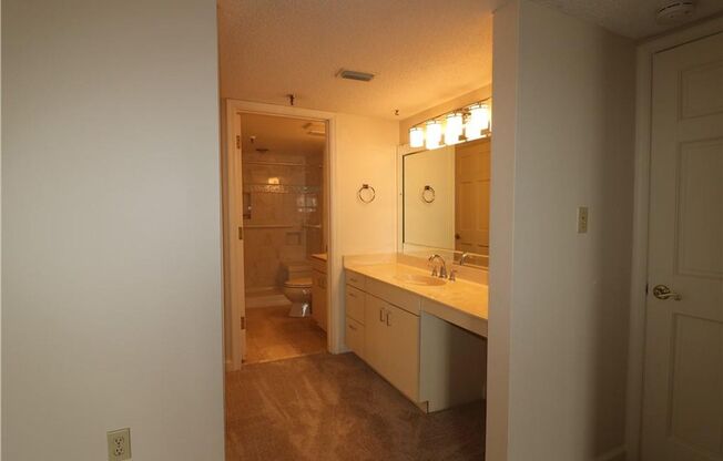 2 beds, 2 baths, $2,795