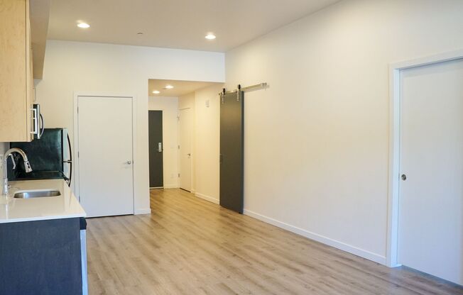 Modern & Spacious 1 Bedroom + Office with Luxe Finishes!