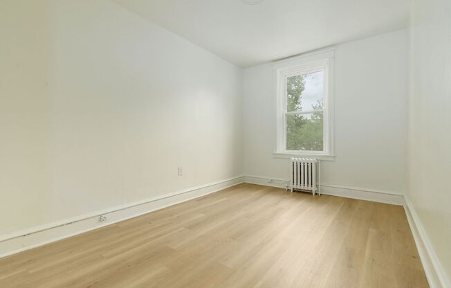 1 bed, 1 bath, 550 sqft, $1,233, Unit B6