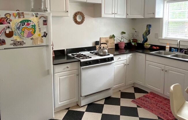 1 bed, 1 bath, 750 sqft, $1,725, Unit 282-05