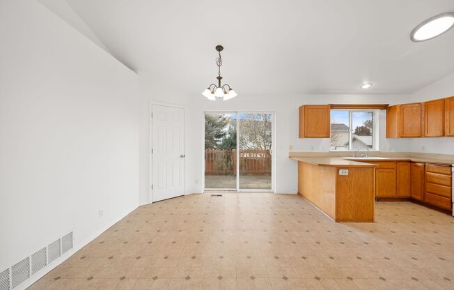 Charming Single Family Home in Post Falls!!