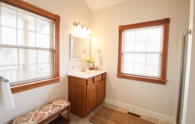 3 beds, 3 baths, 2,000 sqft, $2,850