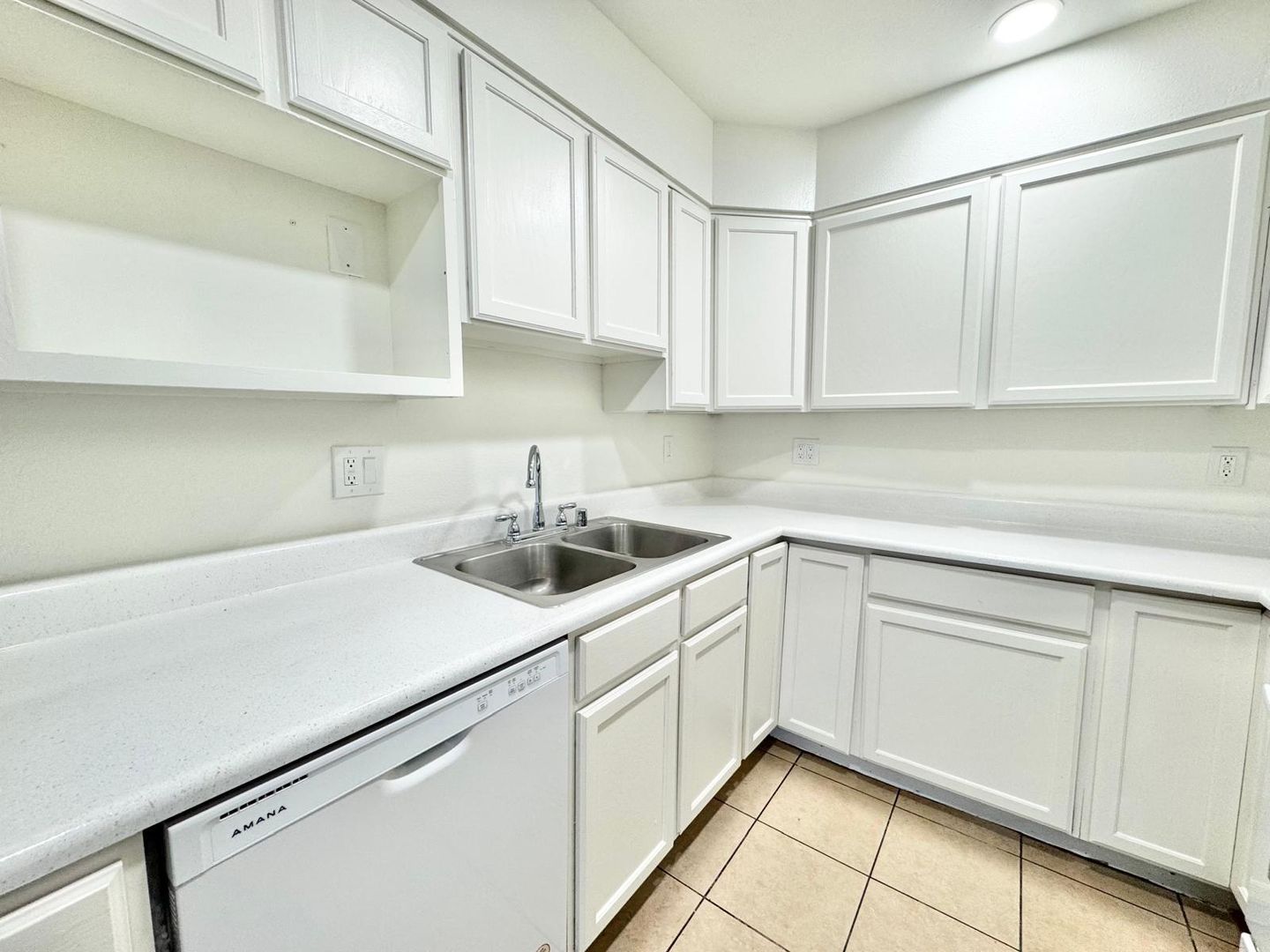 Joann Street Apartments