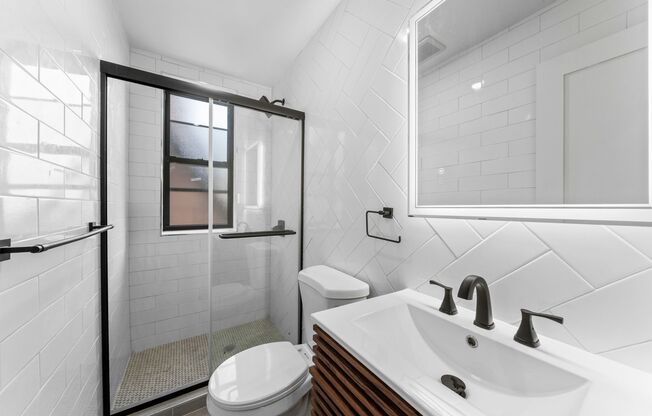 2 beds, 1 bath, 450 sqft, $3,238, Unit 9