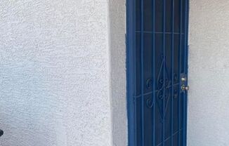 2 Bed 1 Bath in Mesa!