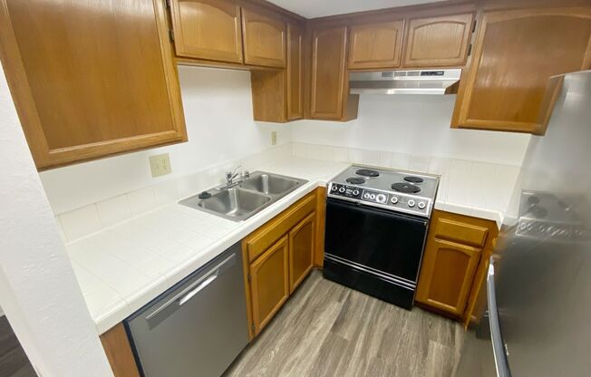 Bankers Hill - Newly updated and very spacious 2 bedroom / 2 bathroom condo!
