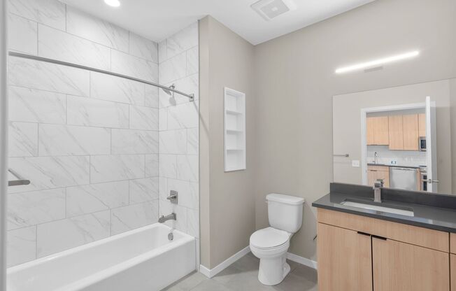 1 bed, 1 bath, 614 sqft, $2,140, Unit 325