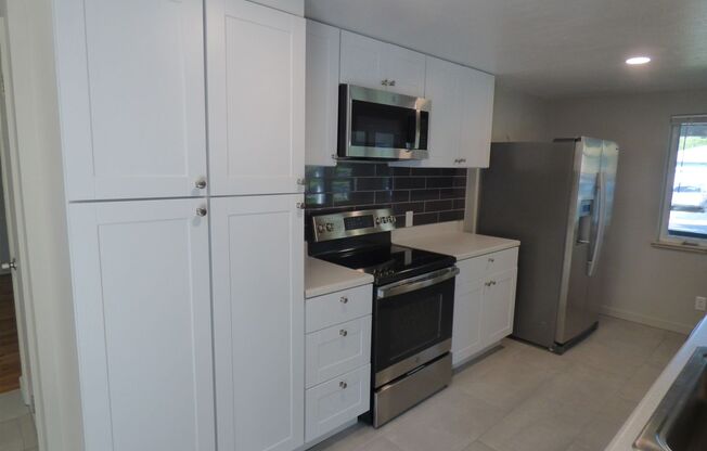 $0 DEPOSIT OPTION! RANCH STYLE HOME IN PRIME VIRGINIA VILLAGE!!!